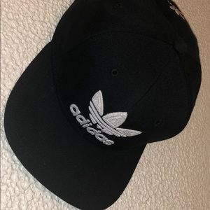Adidas SnapBack BRAND NEW
